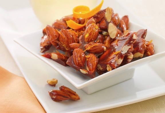 Honey Orange Glazed Almonds.jpg